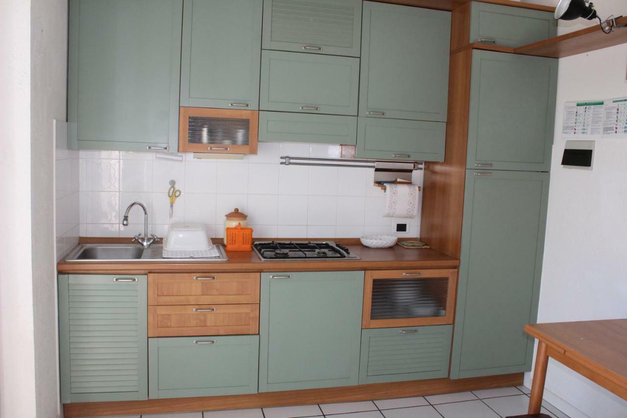 ヌマーナBilo Frank - Delizioso Bilocale Con Terrazzo Vista Mareアパートメント エクステリア 写真