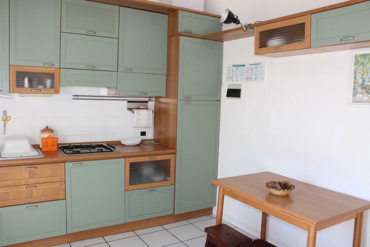 ヌマーナBilo Frank - Delizioso Bilocale Con Terrazzo Vista Mareアパートメント エクステリア 写真